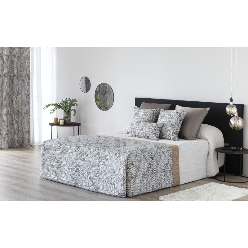 Edredón Confort Invierno Jacquard Creta + Fundas Cojín a precio barato  Color Beige Medidas Cama 150 cm